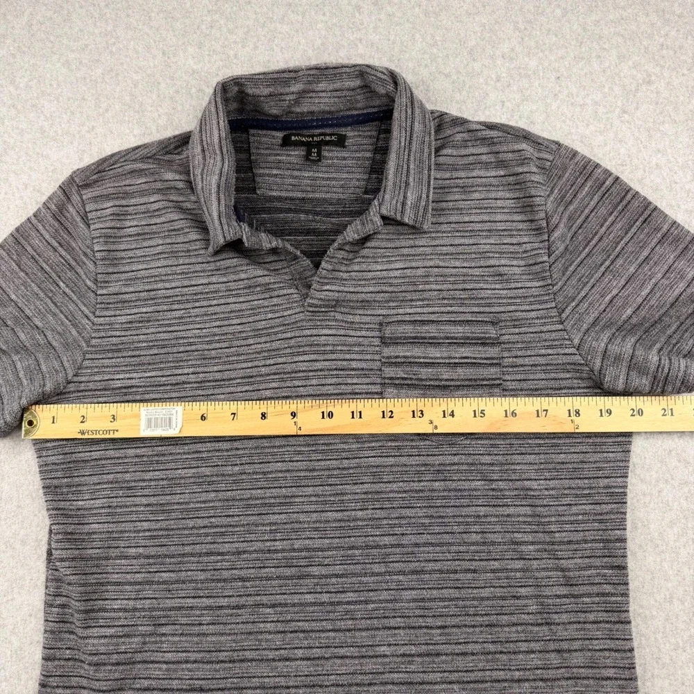 Banana Republic Mens Medium‎ Gray Striped Short Sleeve Polo Shirt Chest Pocket